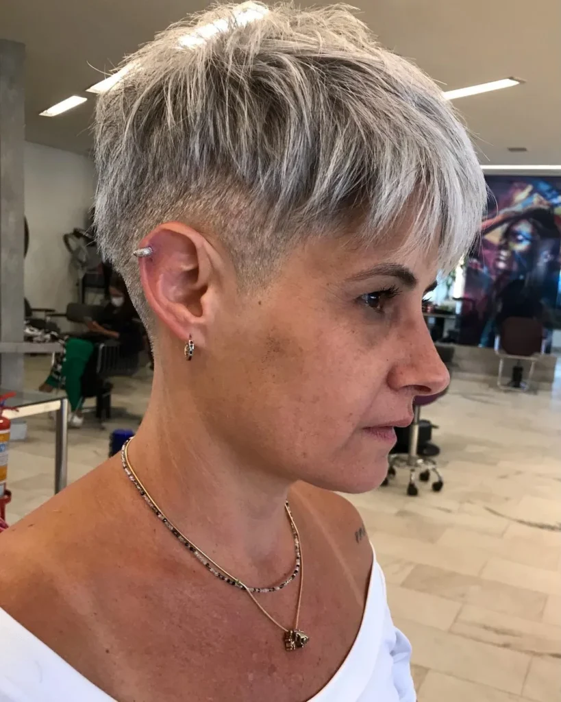 Undercut Pixie Schnitt