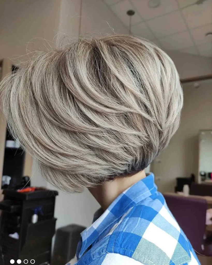 Langer Stufenschnitt: Langer Pixie Cut
