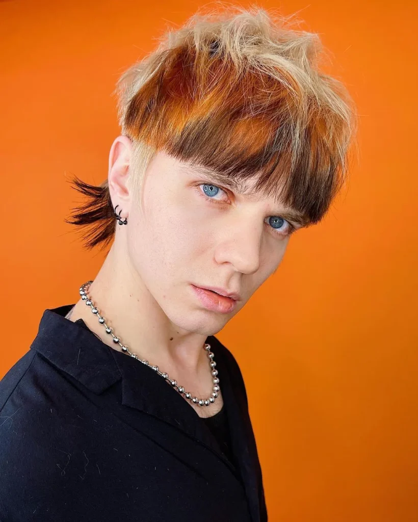 Fluffiger Vokuhila im Bowl-Cut