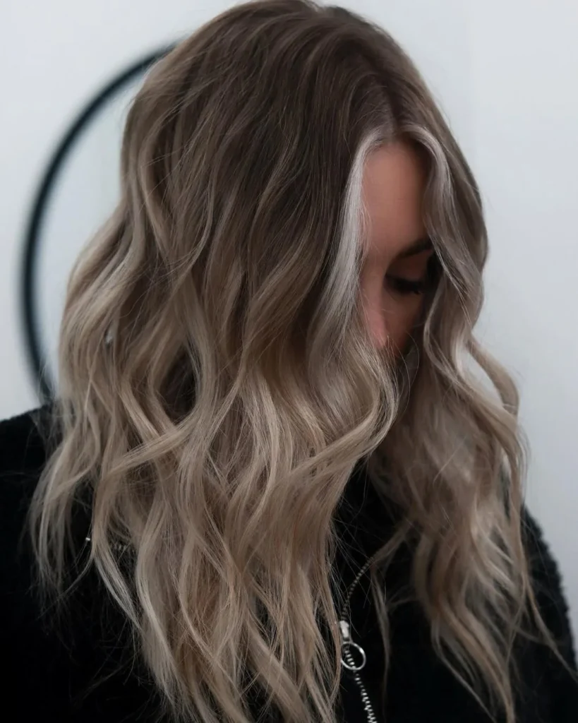 Aschblondes Balayage