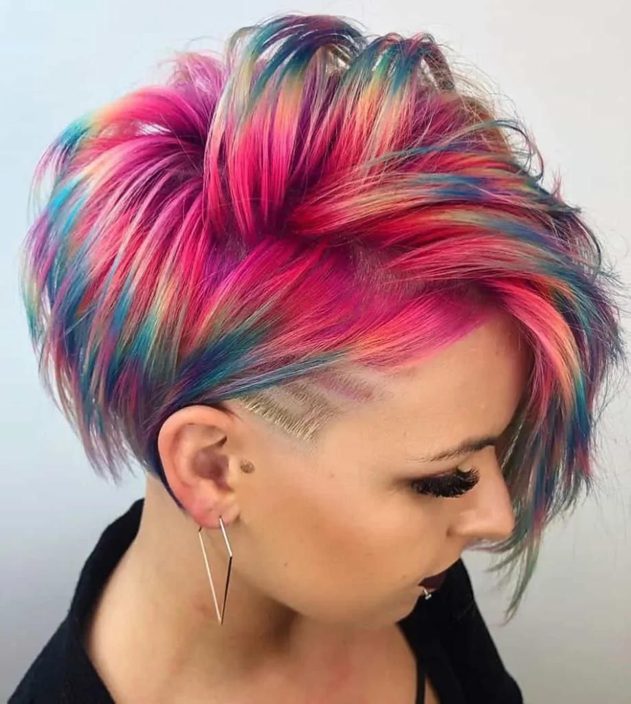 Asymmetrischer Bob mit verstecktem Undercut