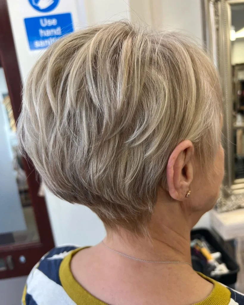  Blonde Highlights Pixie-Cut für dichtes Haar