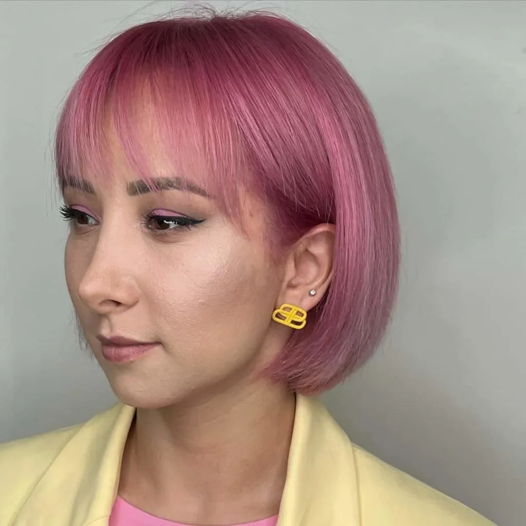 Versteckter Undercut Bob mit Pony