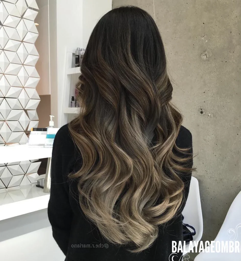 Aschiges Ombre-Balayage