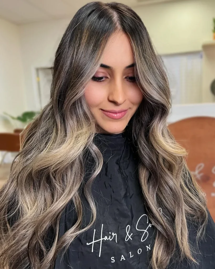 Brünett Balayage