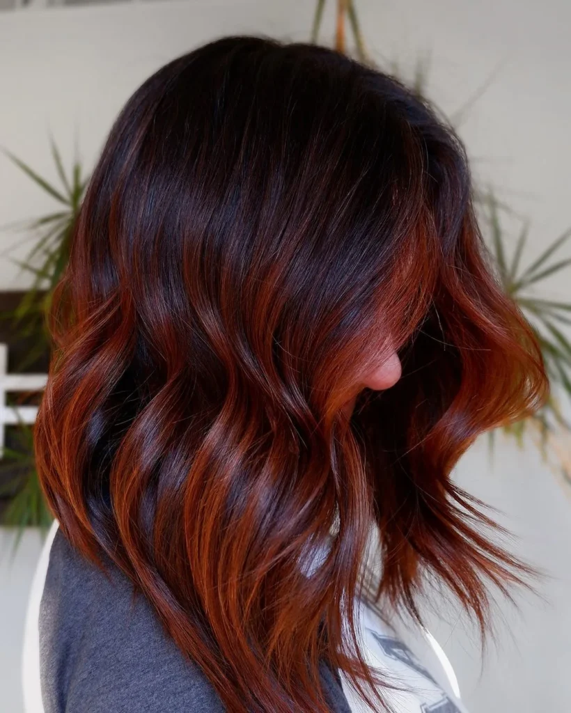  Cowboy-Kupfer-Balayage auf langem Bob