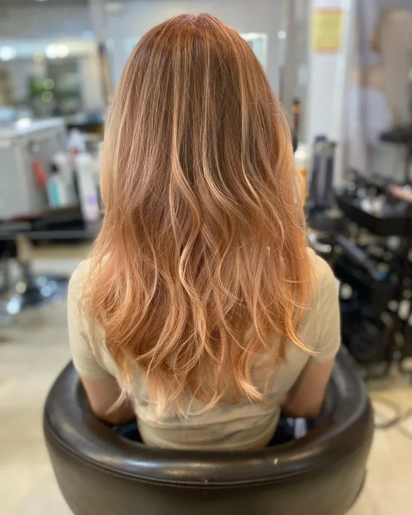 Erdbeerblondes Balayage