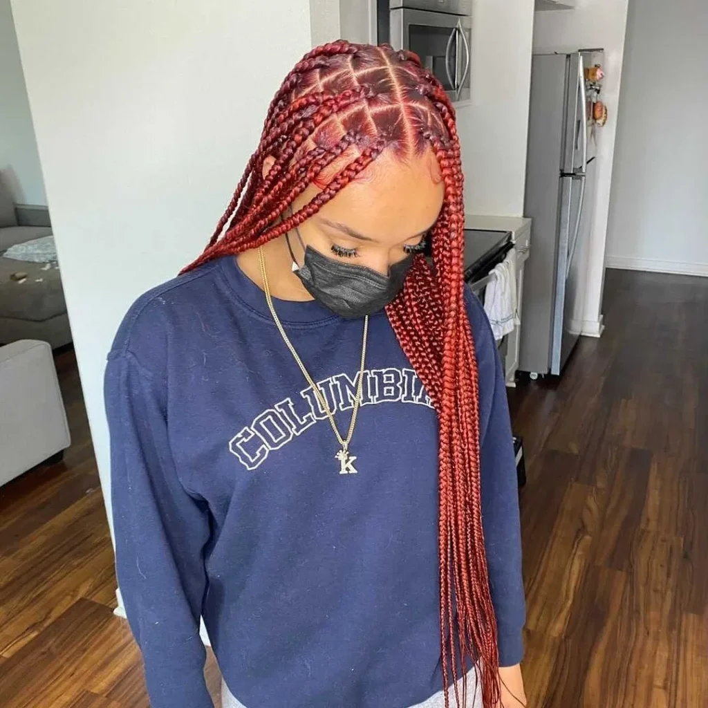 Leuchtend rote Box-Braids