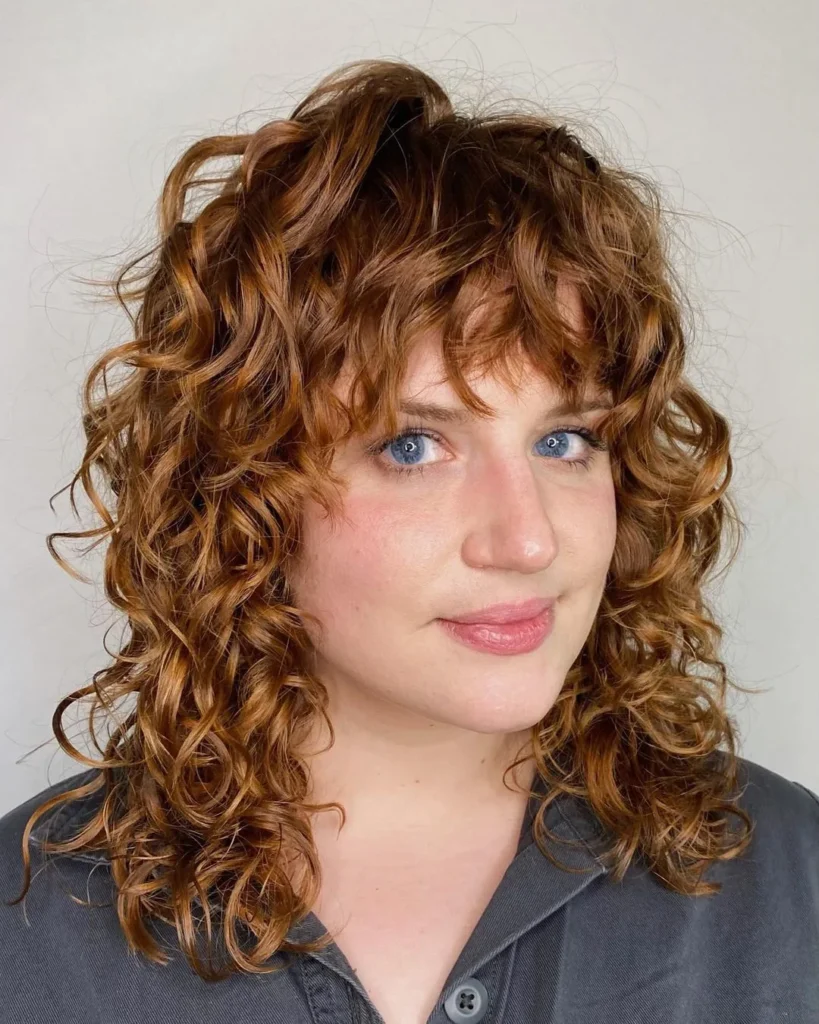 Lockerer Spiral-Perm Shag