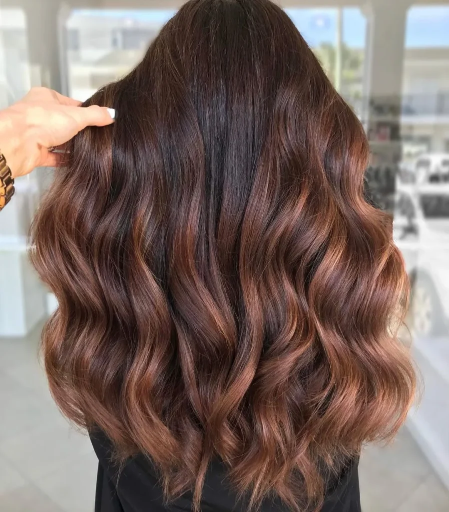 Reichhaltiges Auburn-Karamell-Balayage