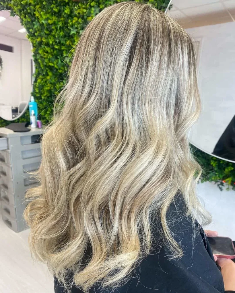 Aschblond Balayage