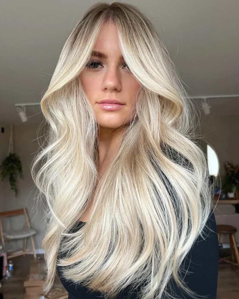 Blondes Balayage mit Ansatzschmelze