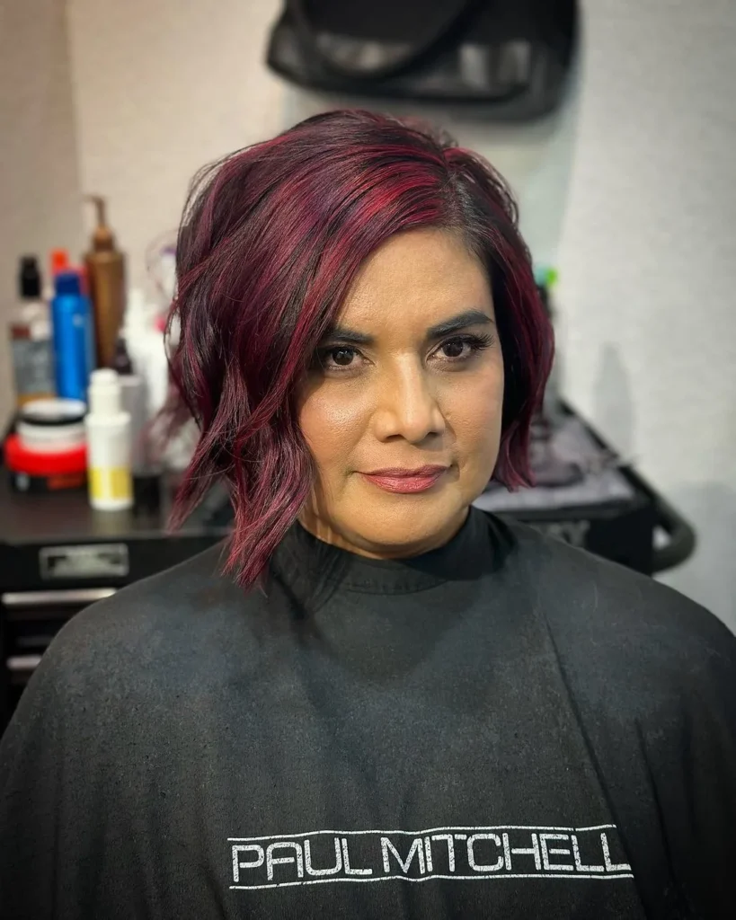 Magenta Haare für Frauen über 40