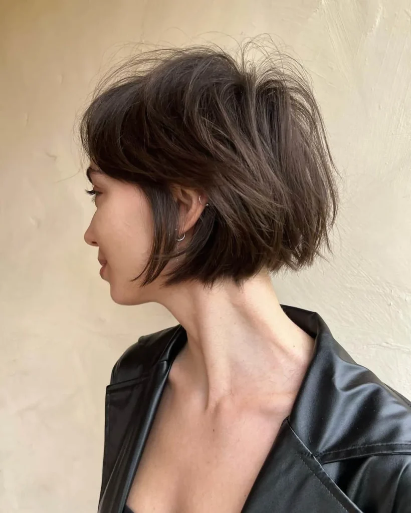 Messy Pixie-Bob-Haarschnitt