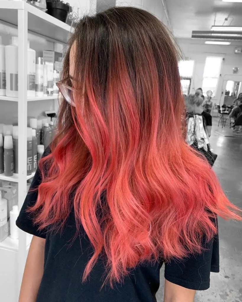 Pfirsich-roter Balayage-Look