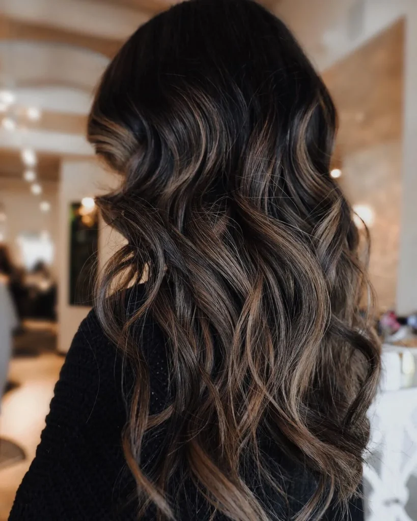  Dunkle Dimensionale Balayage-Mischung